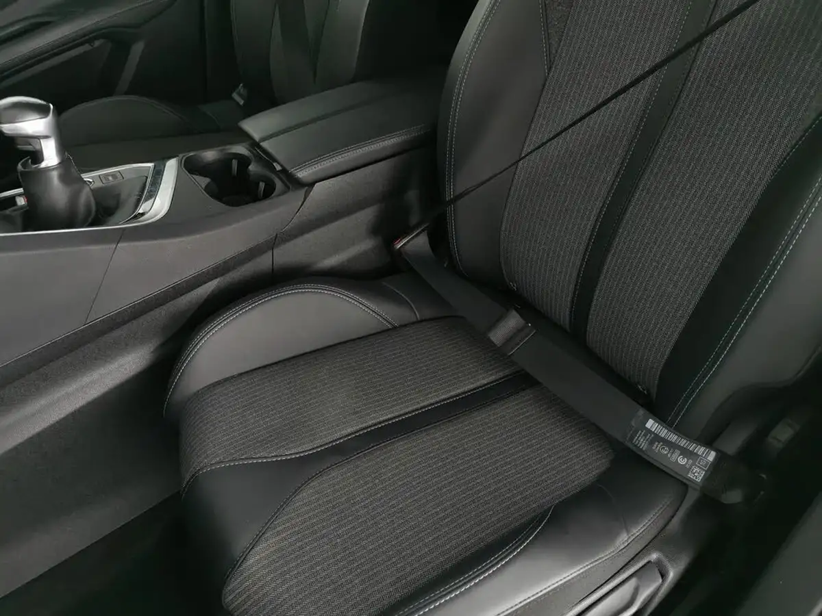 2021-peugeot-3008-suv-15-bluehdi-allure-big-14