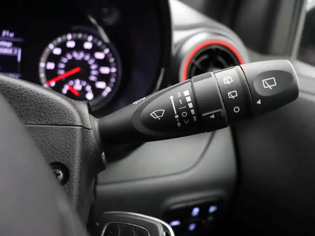 2022-hyundai-i10-10-t-gdi-n-line-big-32