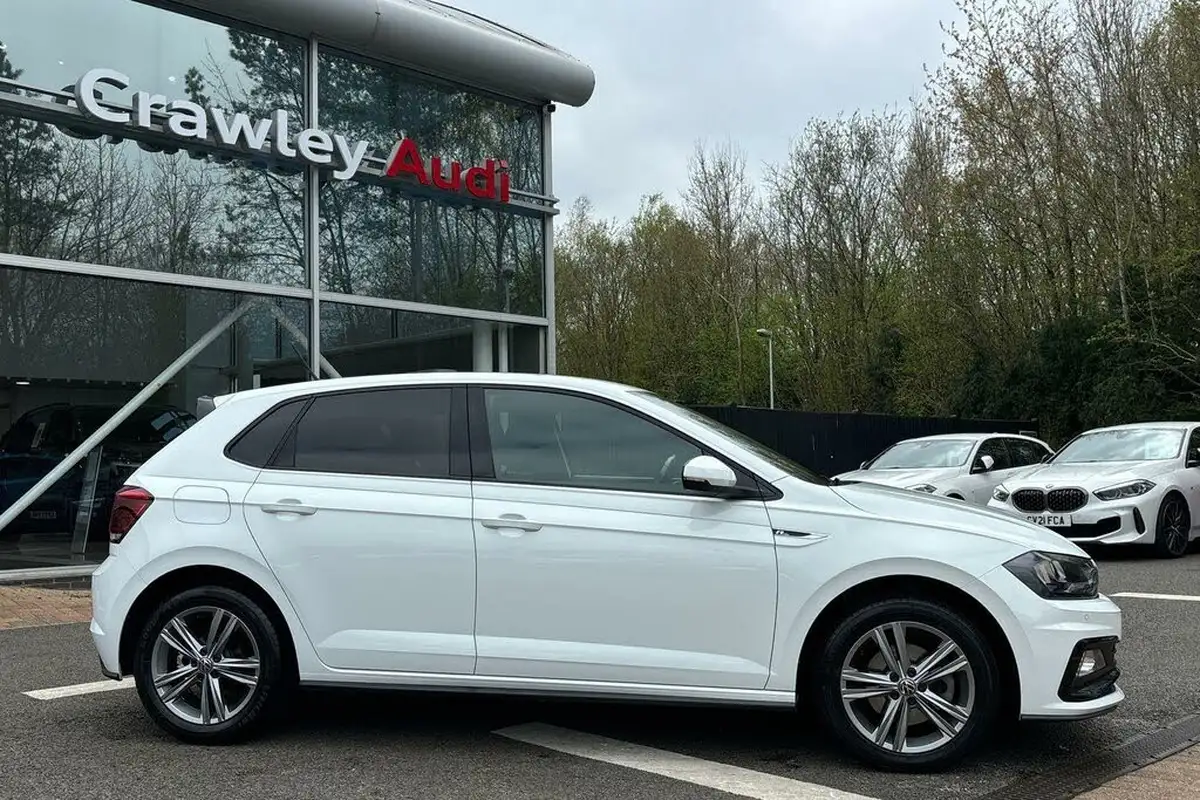 2021-volkswagen-polo-10-tsi-r-line-110ps-big-1