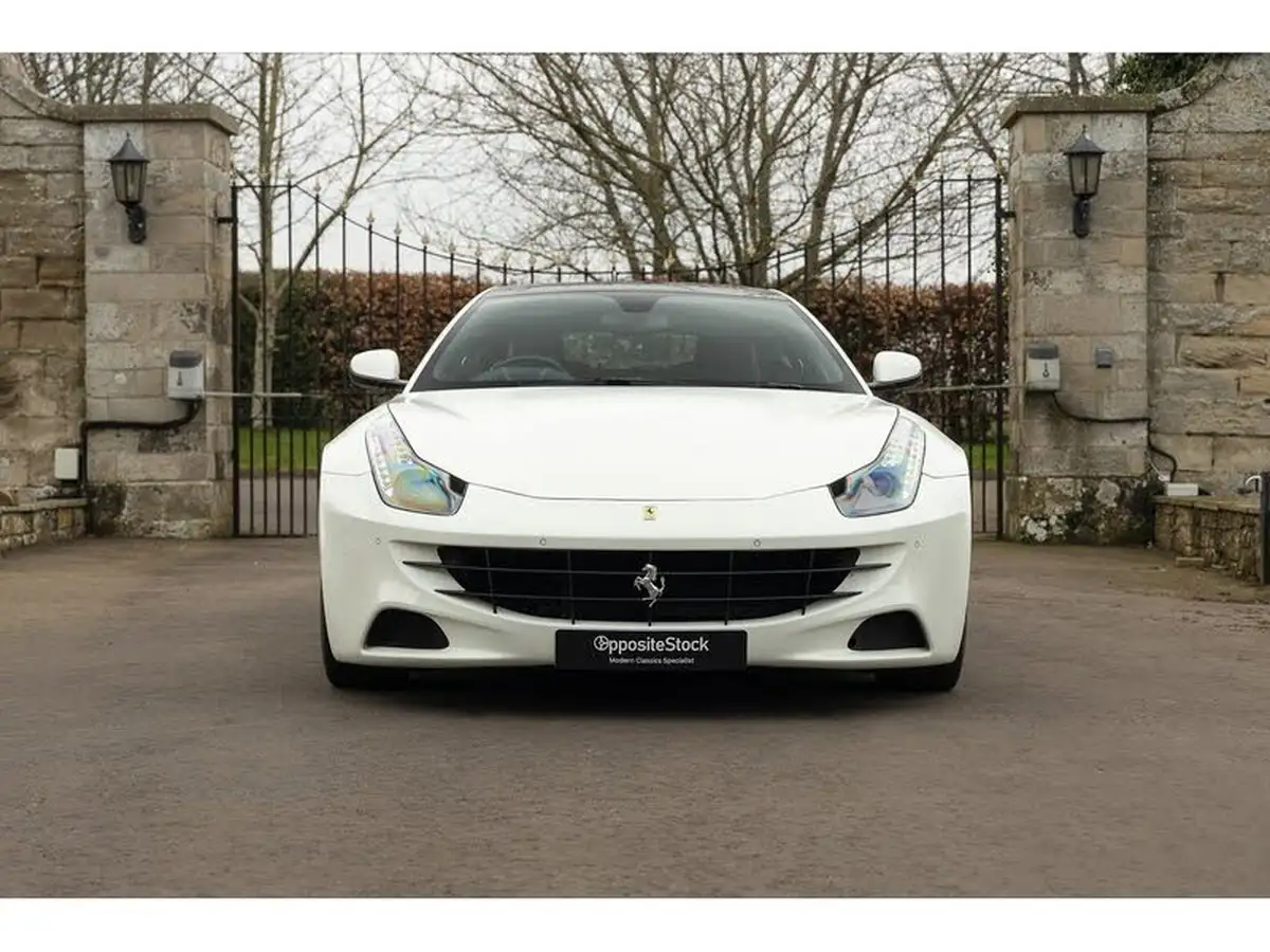 2013-ferrari-ff-63-big-5