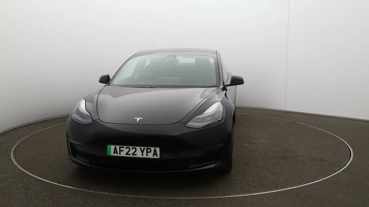 2022-tesla-model-3-e-long-range-big-30