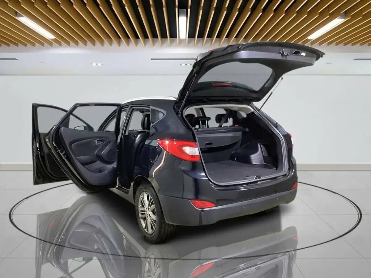 2014-hyundai-ix35-16-se-big-10