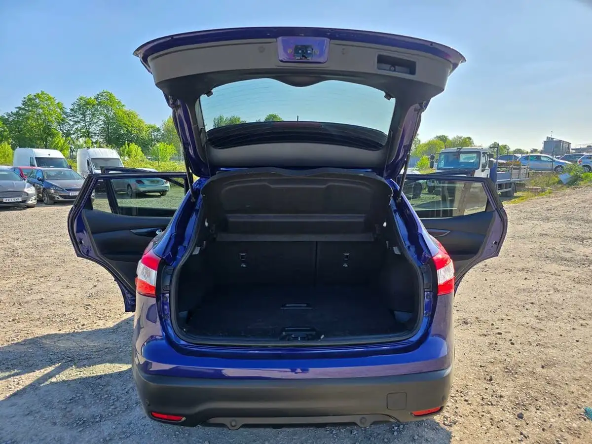 2016-nissan-qashqai-12-dig-t-n-connecta-xtronic-cvt-big-45