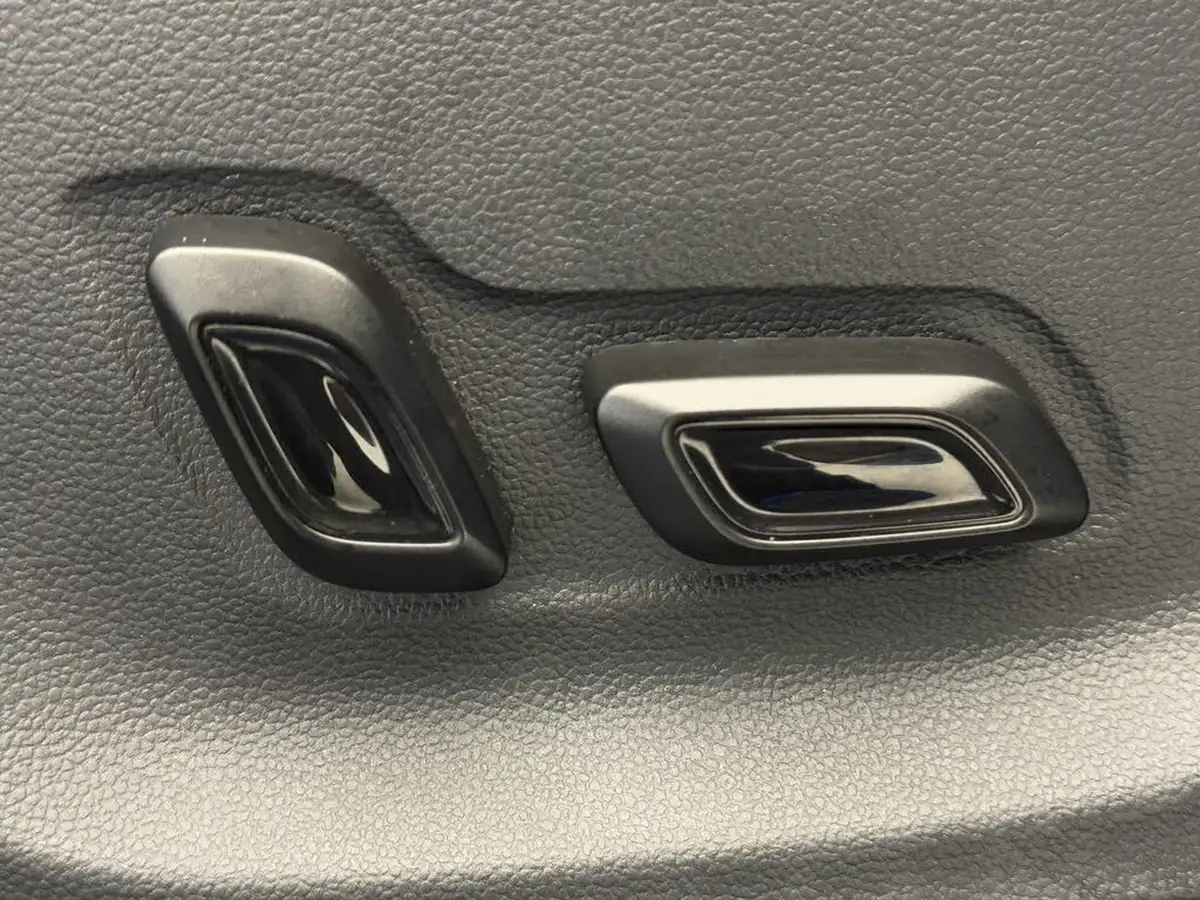 2024-mg-zs-suv-15-vti-tech-exclusive-big-19
