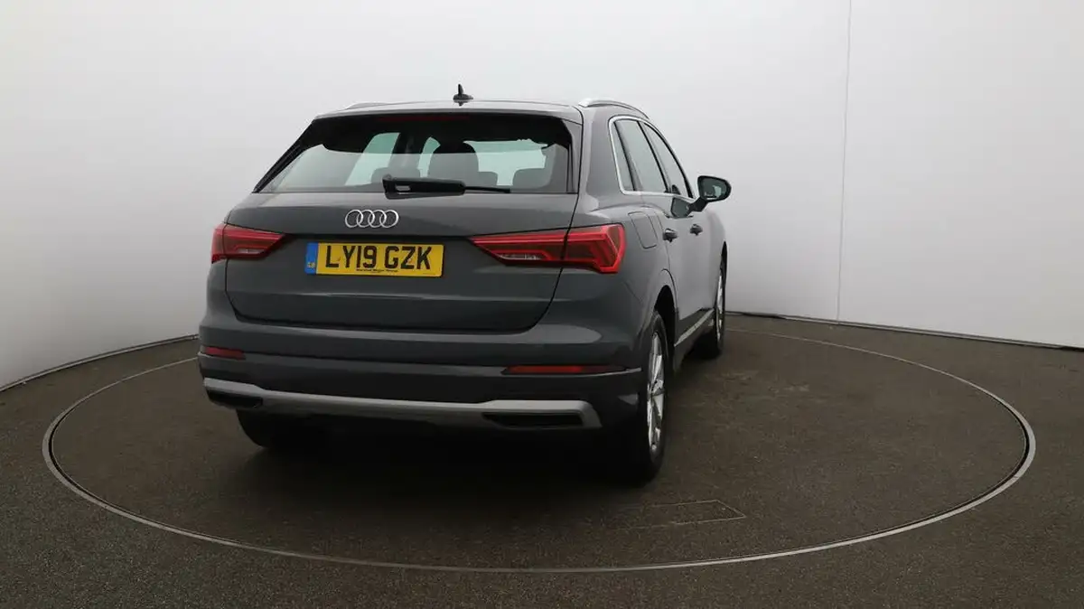2019-audi-q3-15-35-tfsi-sport-cod-ss-station-wagon-1495cc-s-tronic-big-46