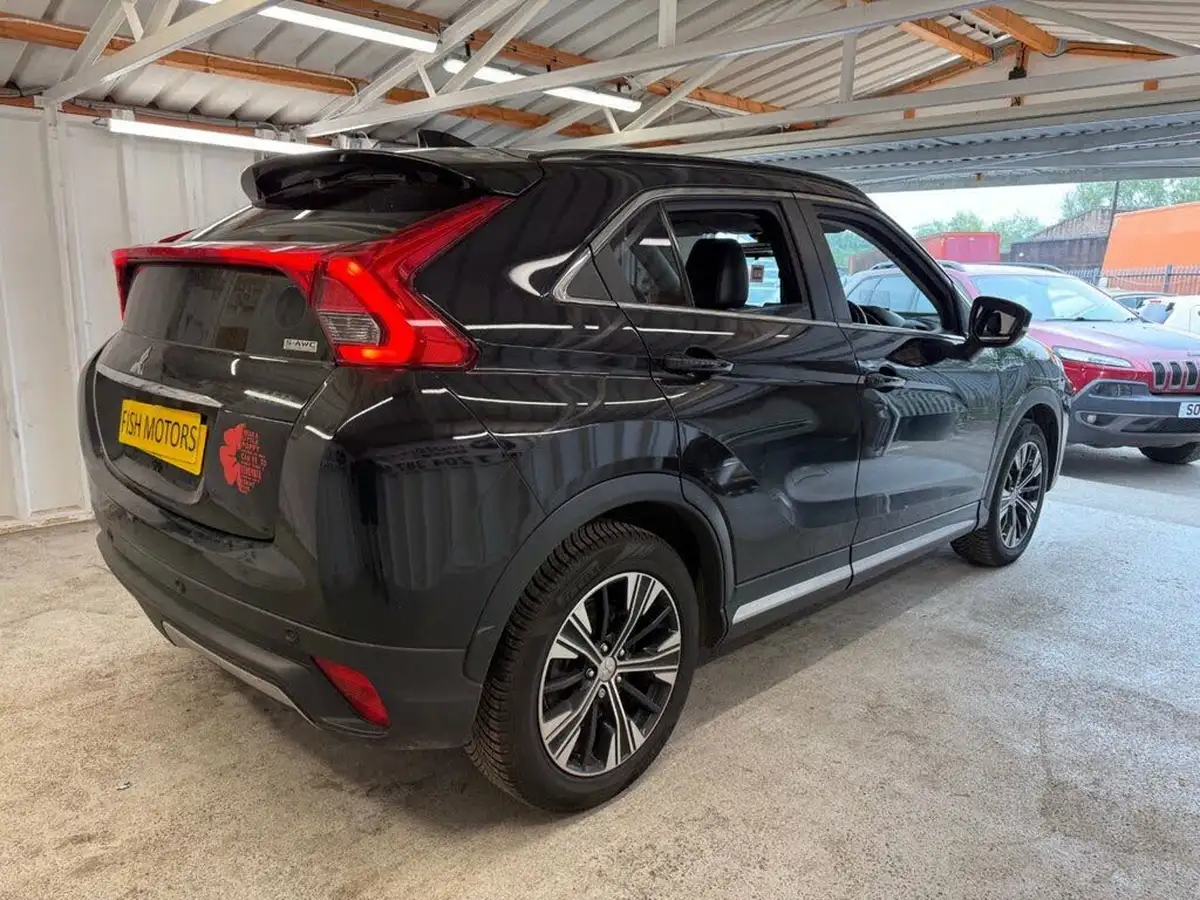 2018-mitsubishi-eclipse-cross-15-4-auto-big-15