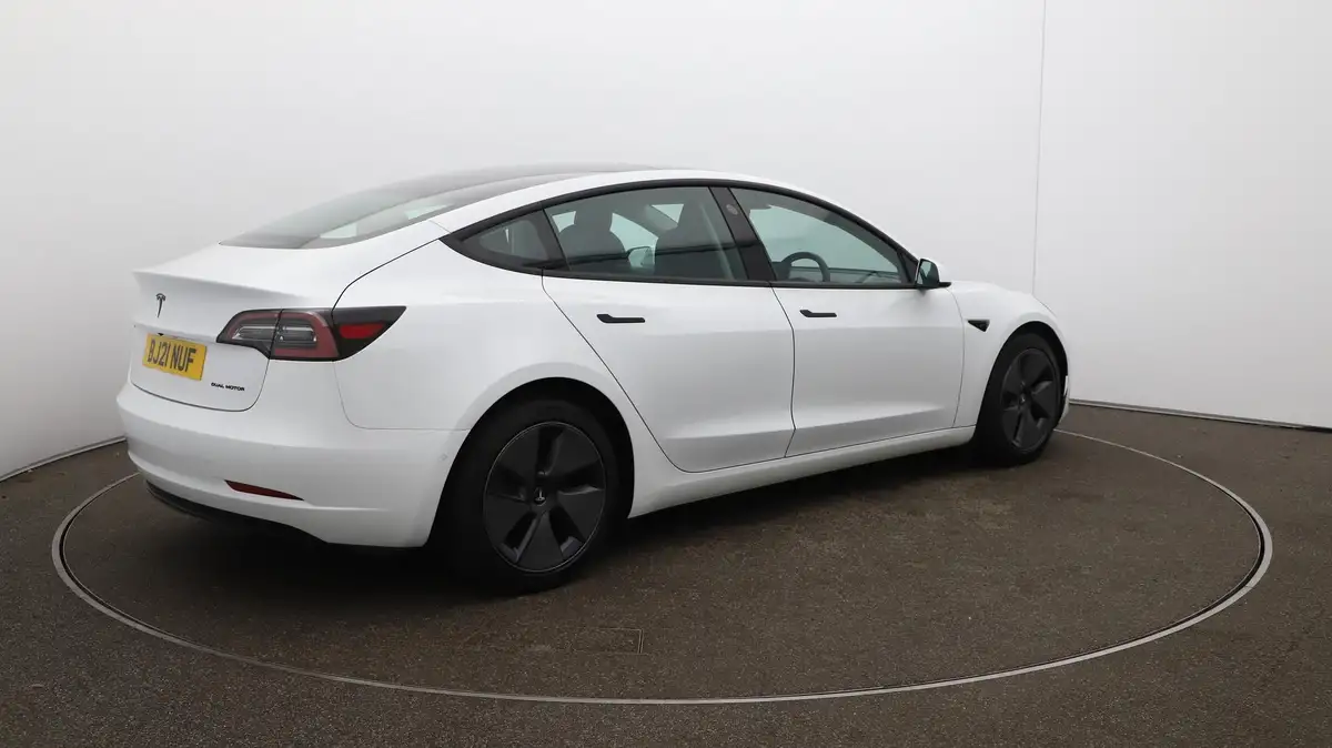2021-tesla-model-3-e-long-range-4x4-big-46