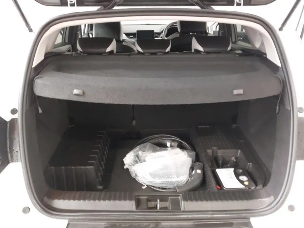 2023-renault-captur-16-techno-160ps-plug-in-big-7