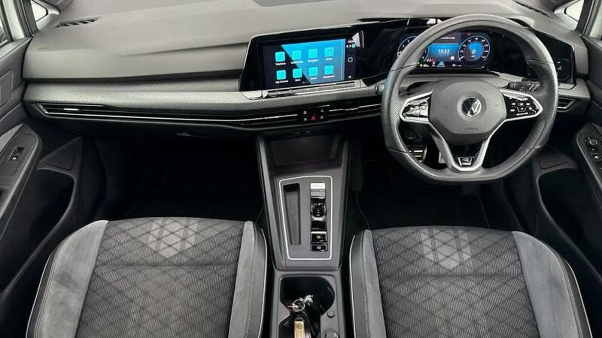 2022-volkswagen-golf-15-etsi-r-line-150ps-hatchback-big-8