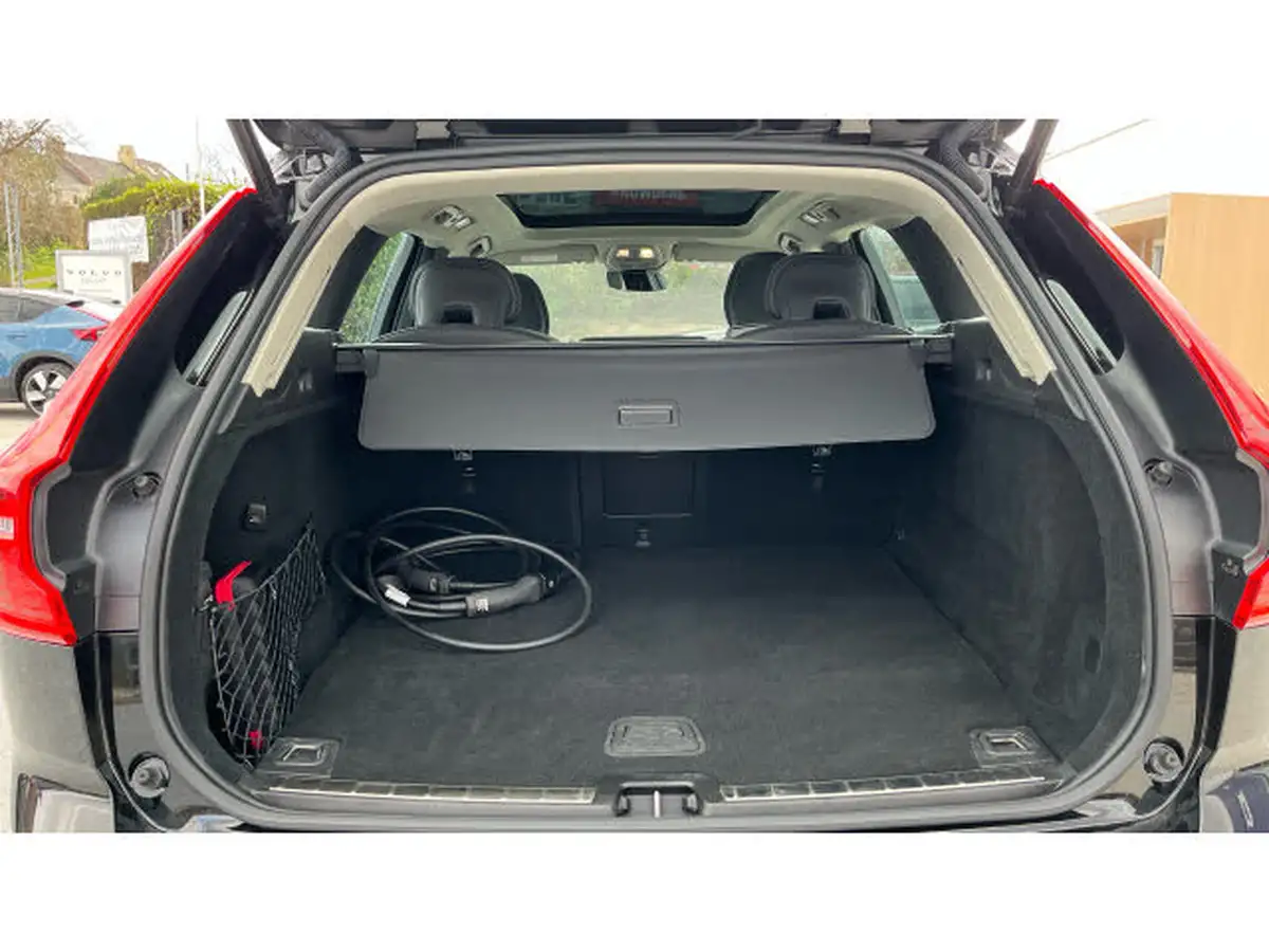 2023-volvo-xc60-20-b5-plus-big-16