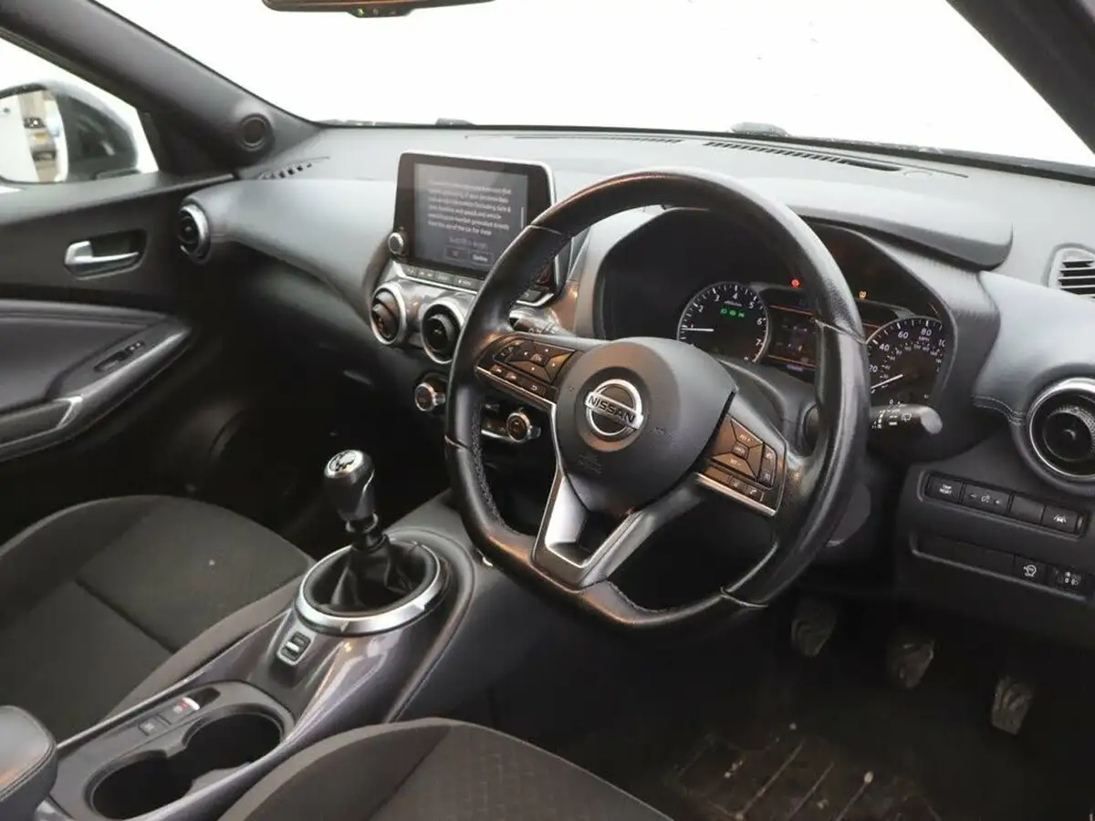 2021-nissan-juke-10-dig-t-n-connecta-big-8
