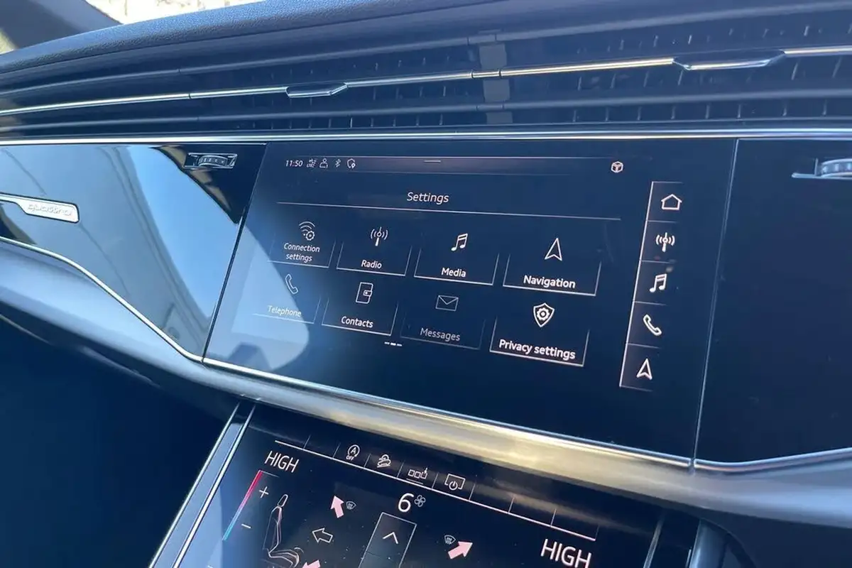 2020-audi-sq7-40tdi-big-47