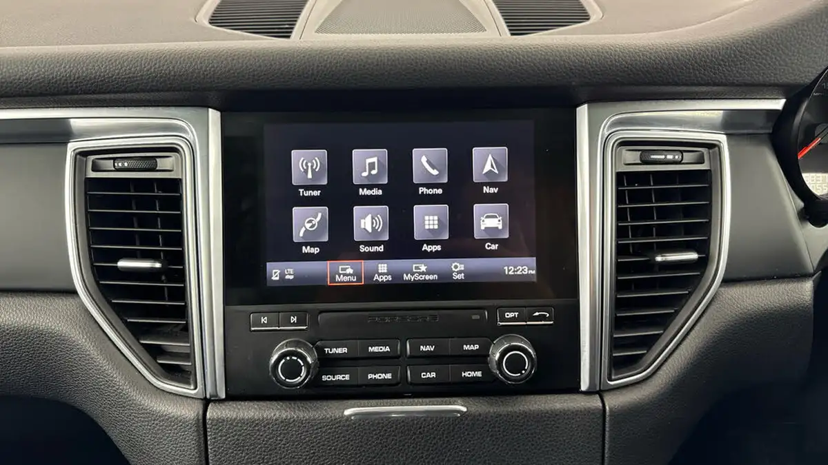 2018-porsche-macan-20-252ps-ss-big-11