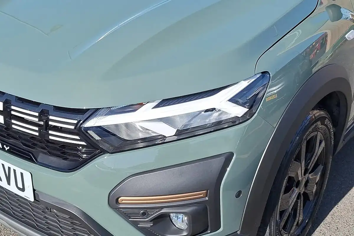 2024-dacia-sandero-stepway-10-tce-extreme-90bhp-cvt-big-13
