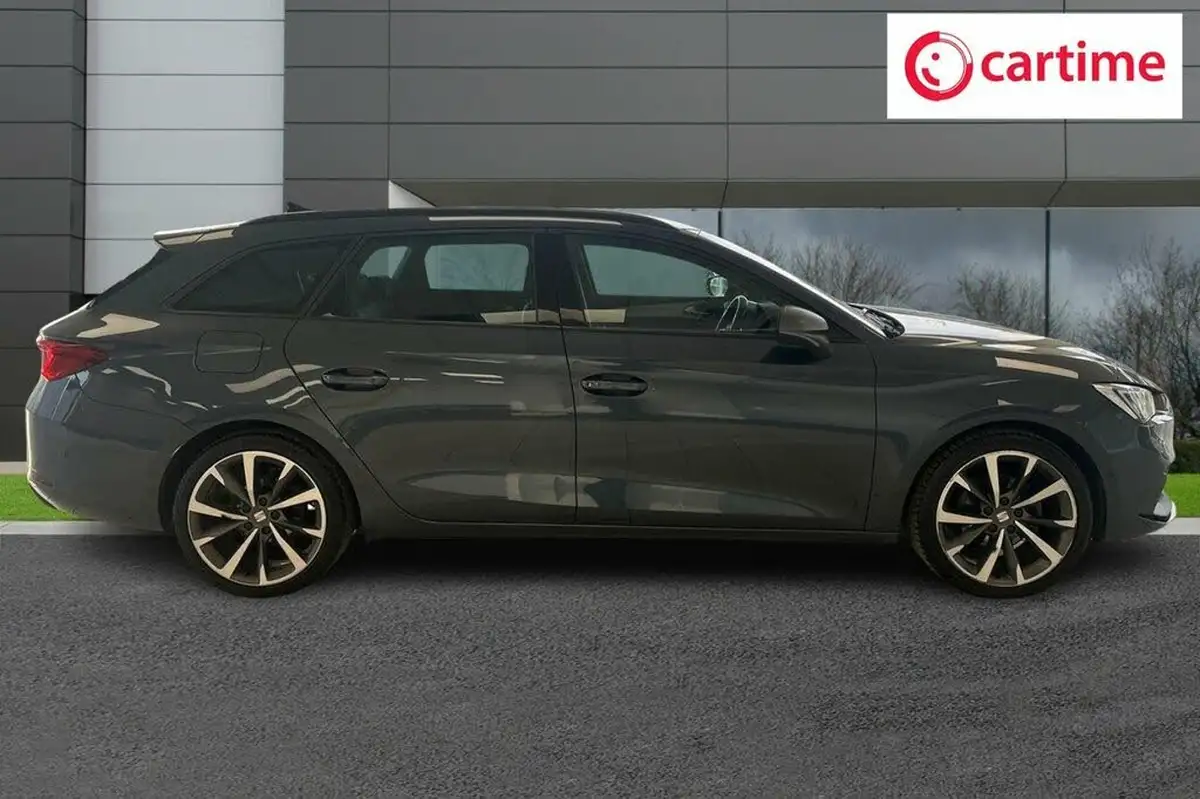 2022-seat-leon-big-1