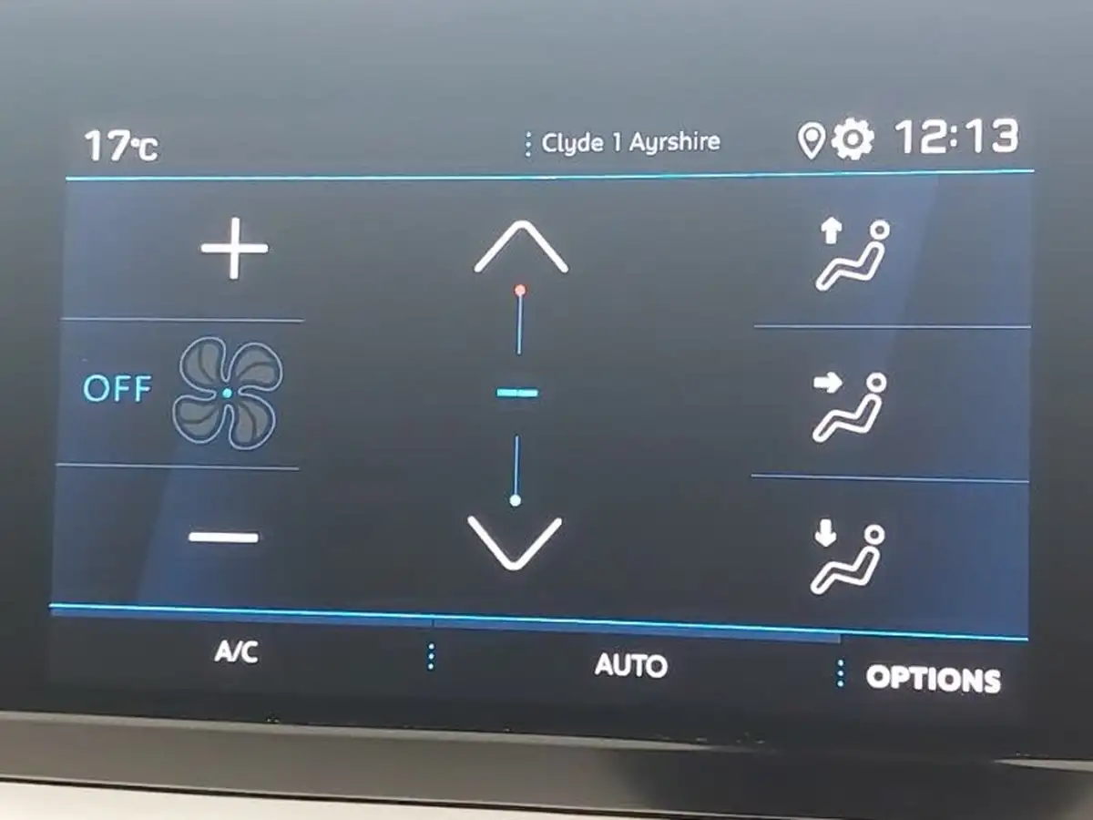 2022-peugeot-208-12-puretech-allure-premium-100bhp-big-17