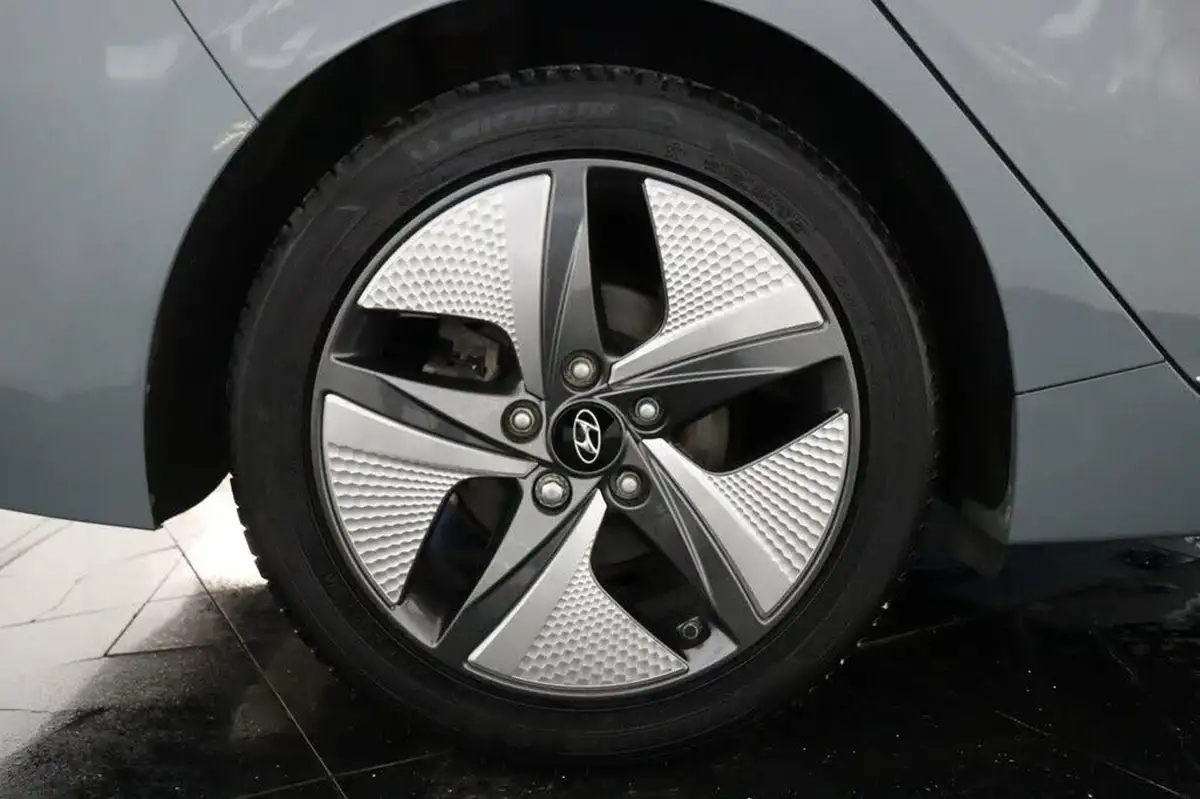 2022-hyundai-ioniq-16-gdi-premium-se-hybrid-big-34