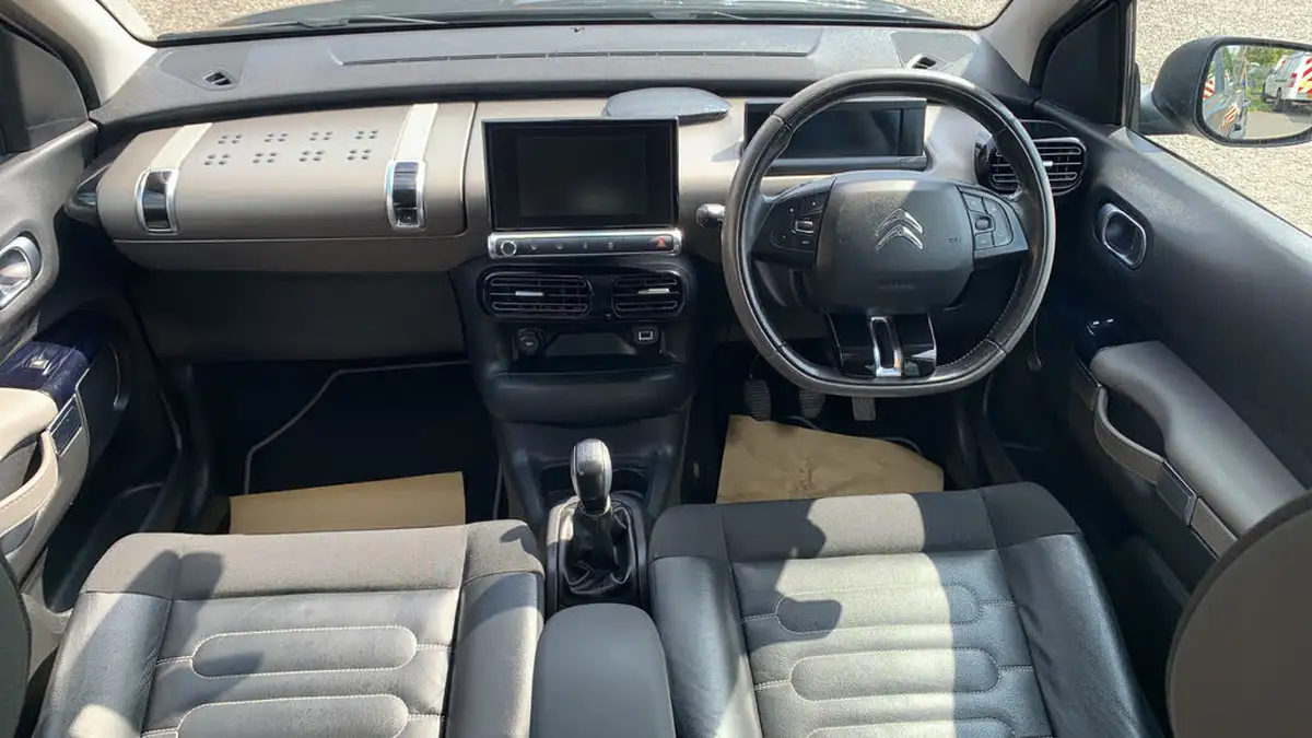 2016-citroen-c4-cactus-12-puretech-flair-edition-110ps-ss-big-3