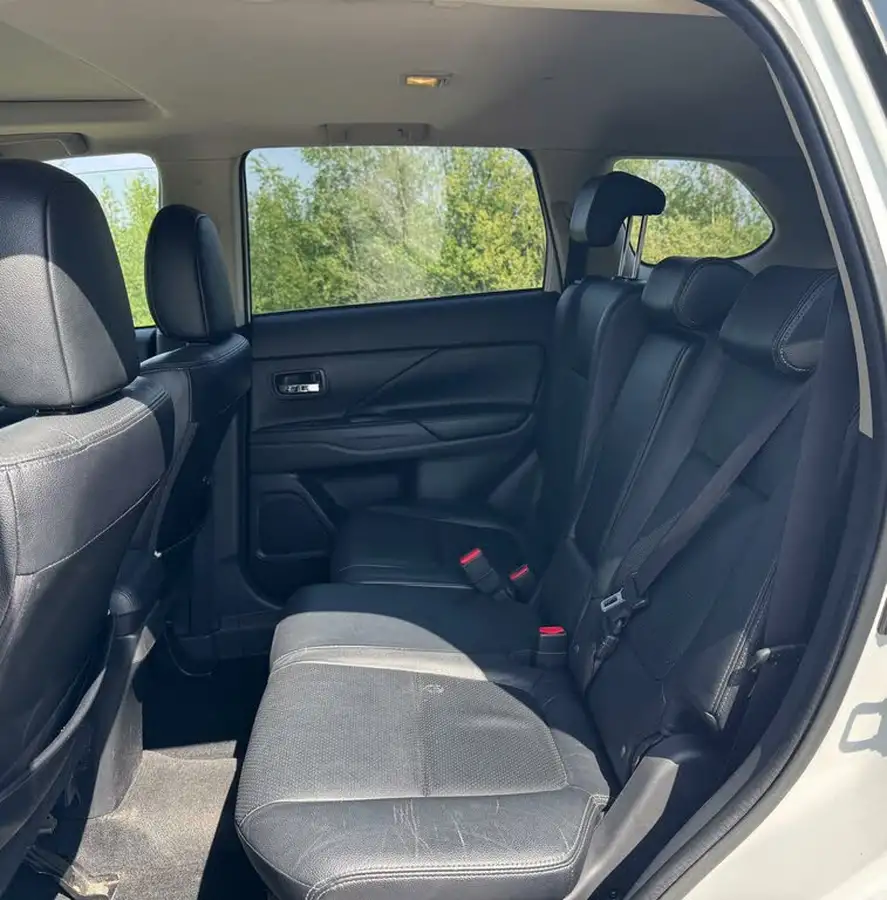2018-mitsubishi-outlander-22di-d-4-leather-auto-big-11