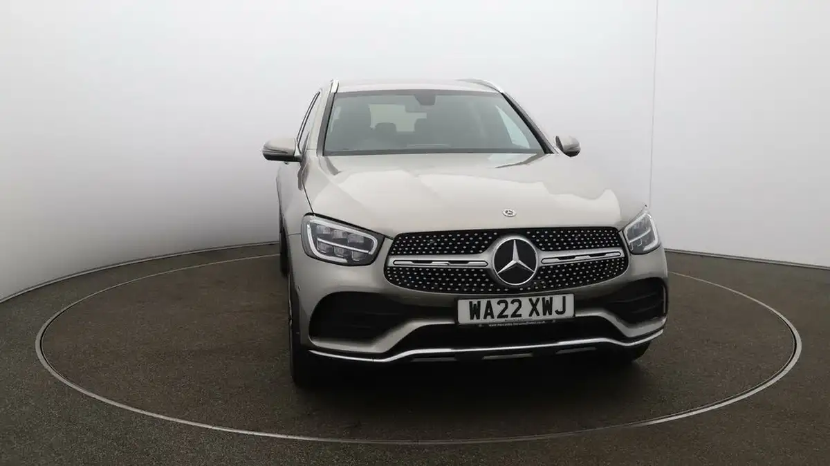 2022-mercedes-benz-glc-class-20d-glc220d-amg-line-195ps-station-wagon-5d-1950cc-4matic-plus-big-34
