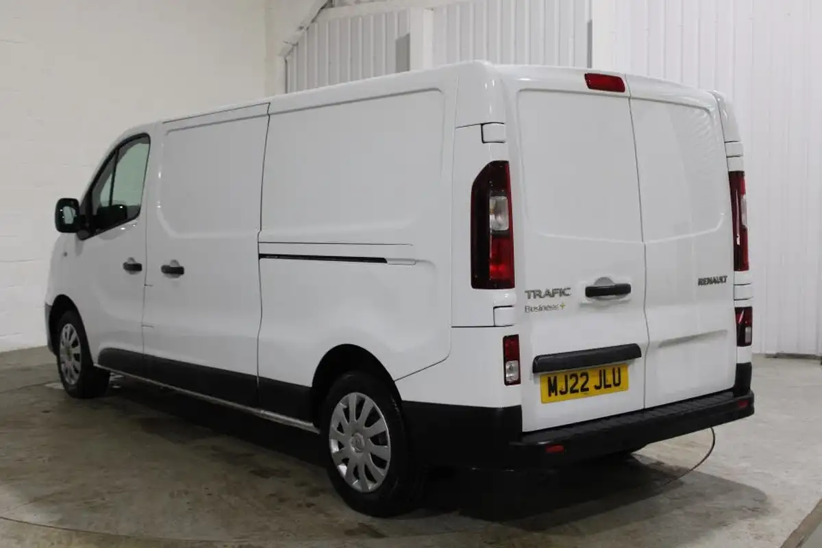 2022-renault-trafic-20dci-ll30-energy-120-business-panel-big-6