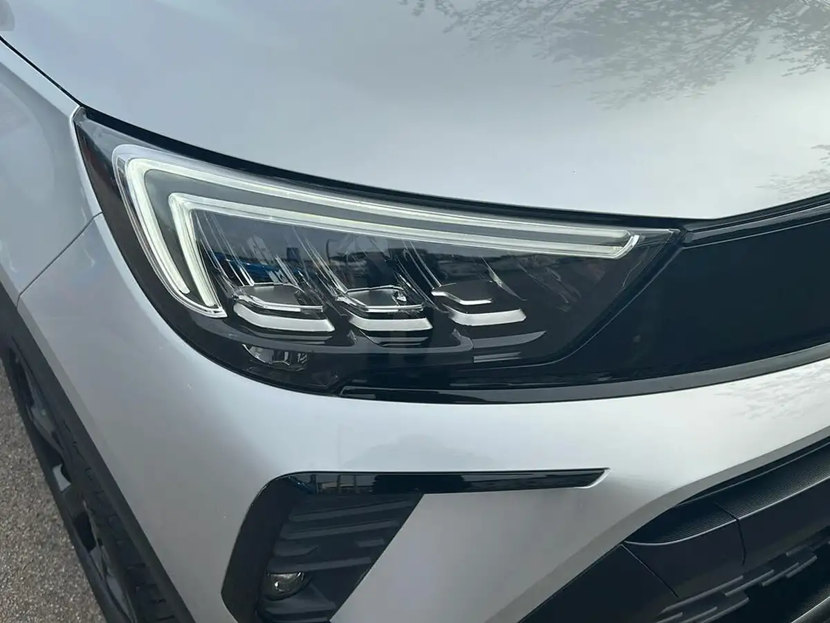 2023-vauxhall-crossland-12-gs-130ps-auto-big-21