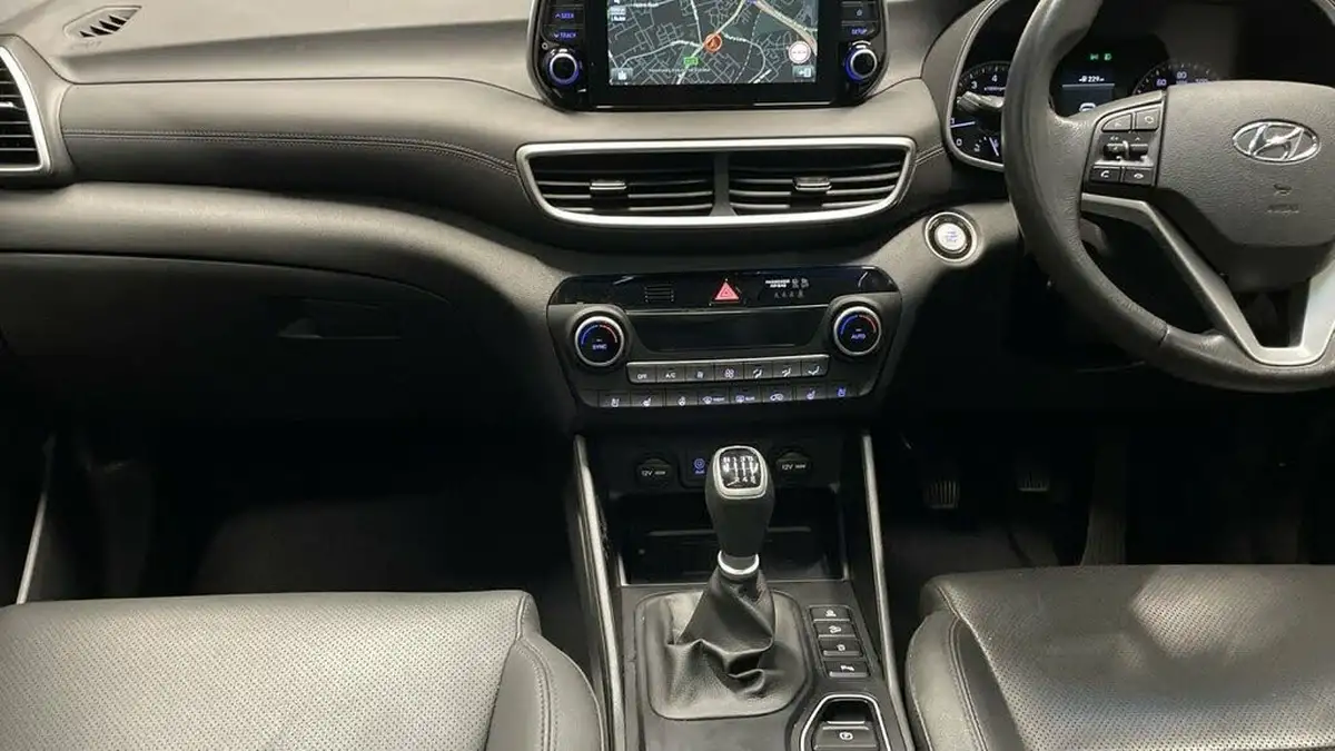 2018-hyundai-tucson-16-t-gdi-premium-se-2wd-big-15