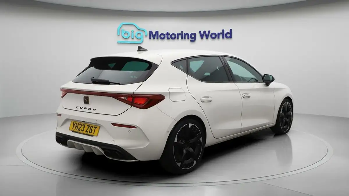 2023-cupra-leon-nf-20-tsi-vz3-300ps-hatchback-big-7