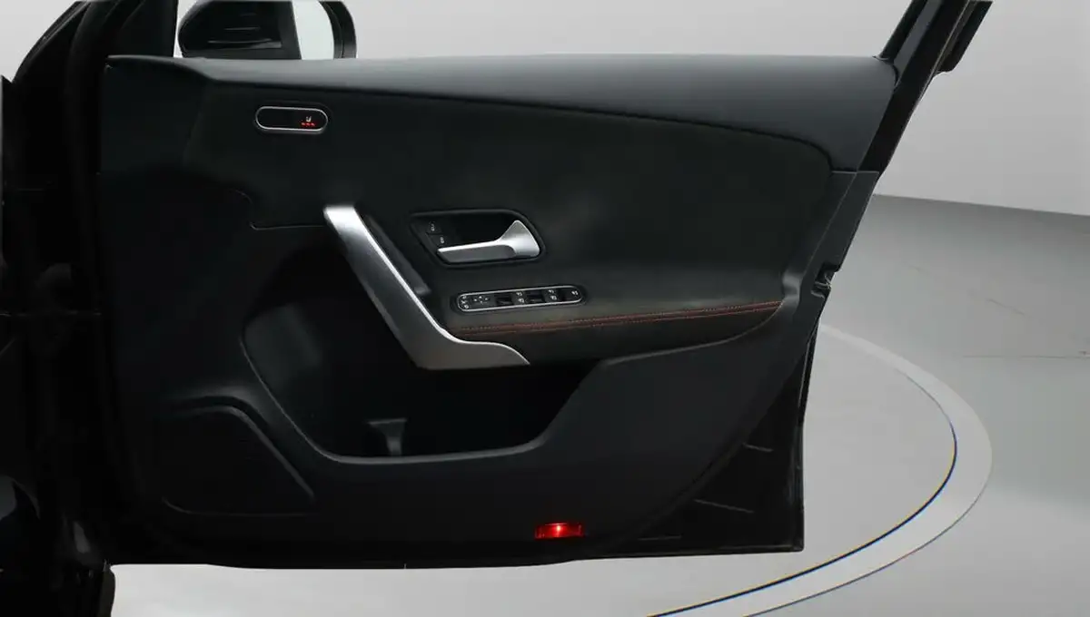 2020-mercedes-benz-a-class-13-a200-amg-line-executive-hatchback-5d-7g-dct-big-15