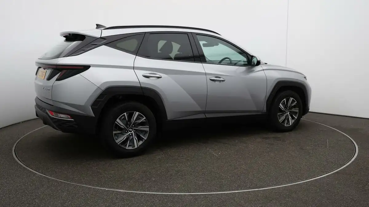 2022-hyundai-tucson-16-t-gdi-se-connect-150ps-big-45