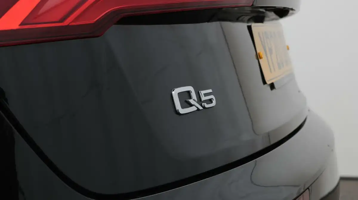 2020-audi-q5-20-55-tfsi-e-vorsprung-competition-big-22