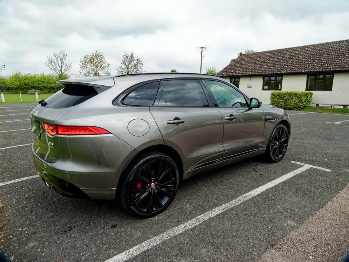2018-jaguar-f-pace-30td-s-awd-big-21