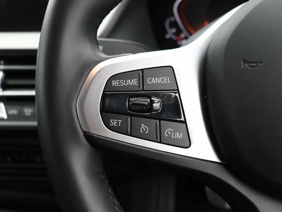 2024-bmw-1-series-15-118i-m-sport-lcp-dct-big-21