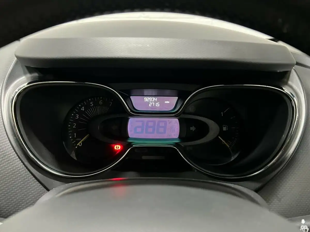 2015-renault-captur-09-dynamique-big-14