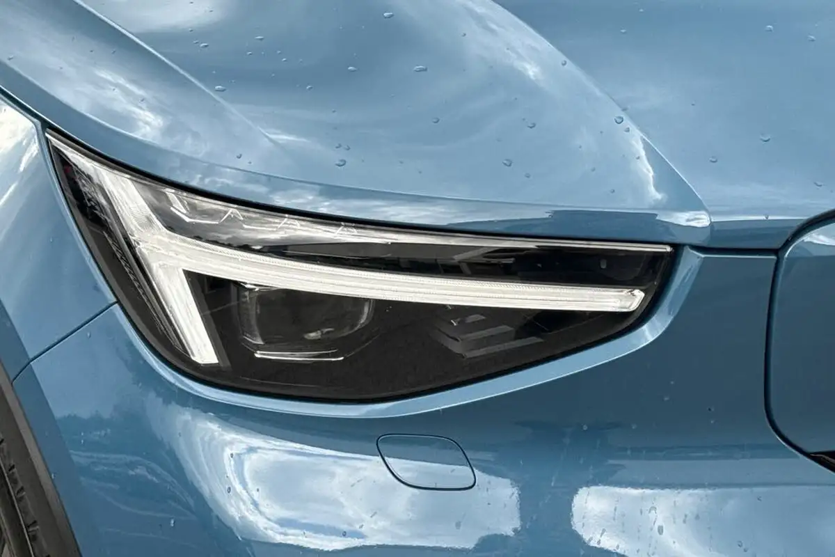 2023-volvo-c40-e-recharge-ultimate-228bhp-big-17
