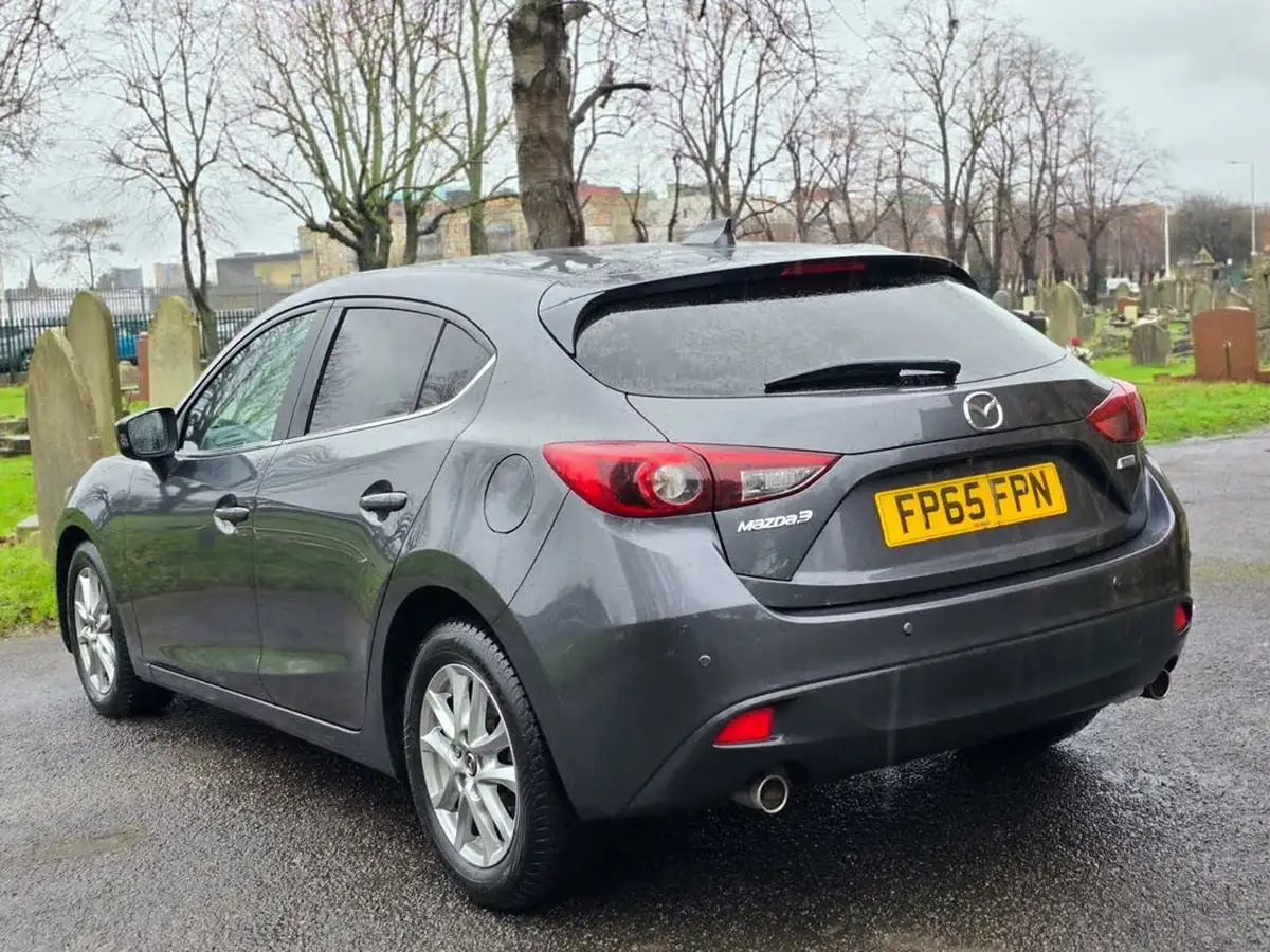 2016-mazda-mazda3-20-se-l-nav-skyactiv-g-hatchback-5d-auto-big-3