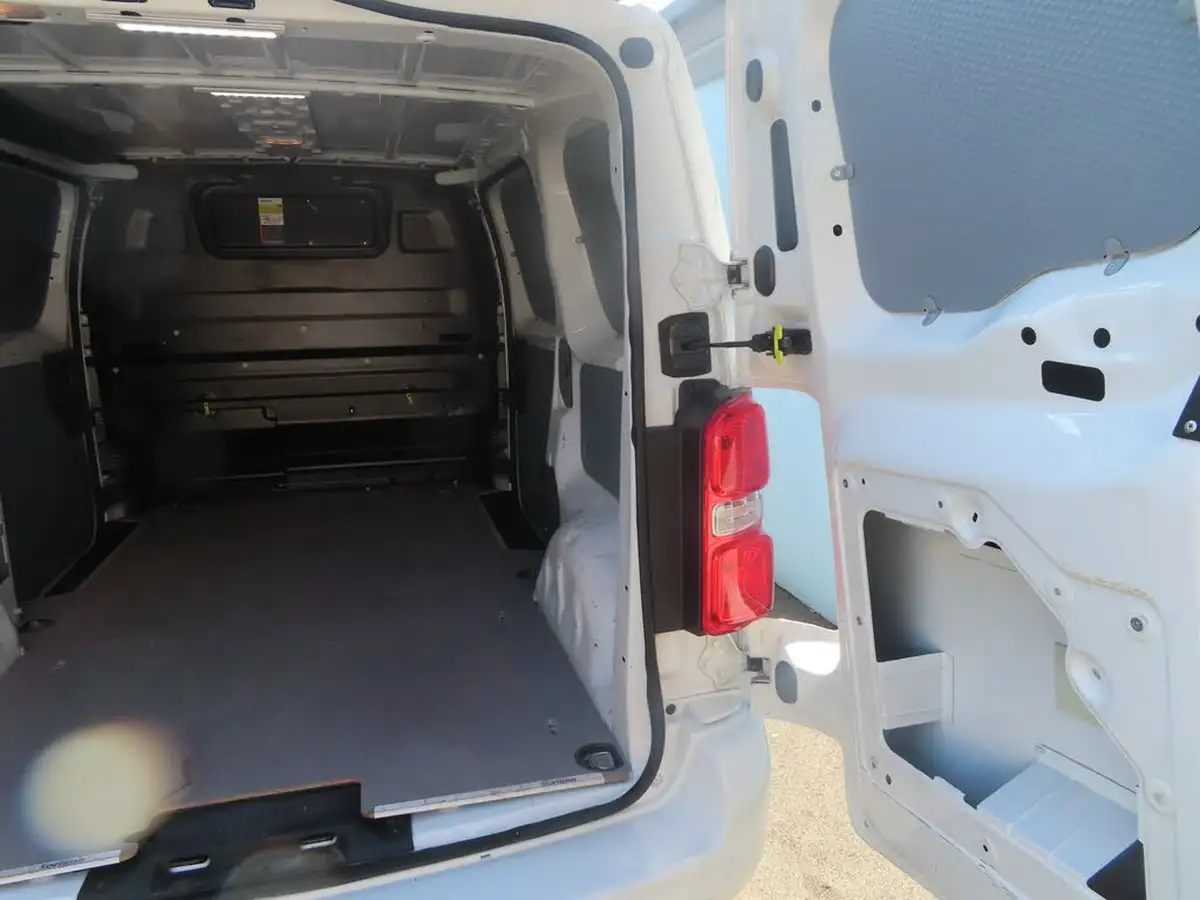 2020-vauxhall-vivaro-20td-3100-l1h1-sportive-120pseu6dt-panel-big-45