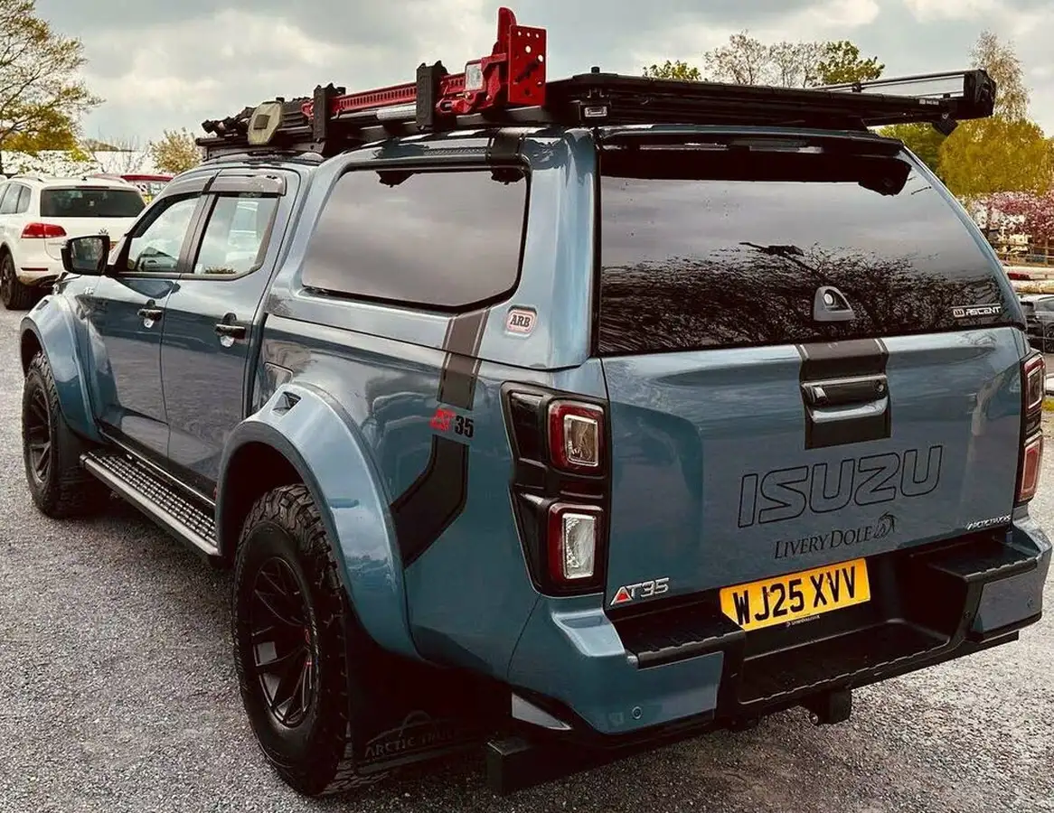 2025-isuzu-d-max-19td-arctic-trucks-at35-auto-big-2