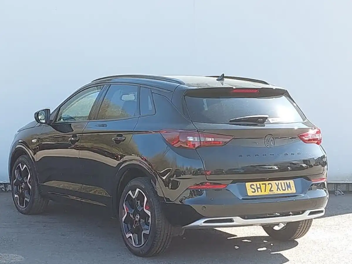 2022-vauxhall-grandland-12-ultimate-auto-big-1