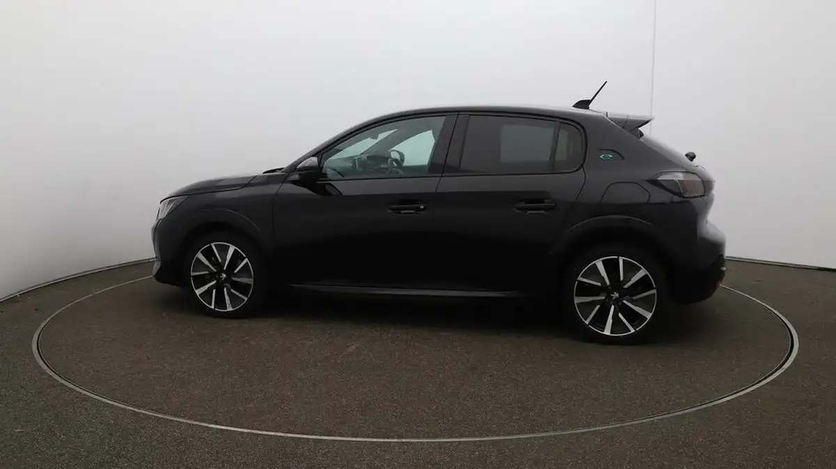 2022-peugeot-208-e-gt-136bhp-50kwh-big-51