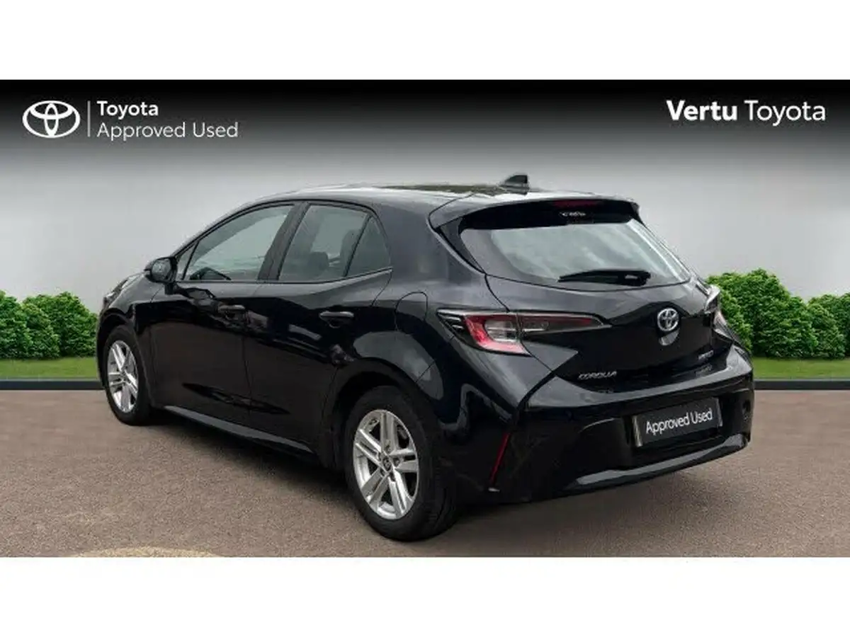 2022-toyota-corolla-18-vvt-i-icon-120bhp-trk-hatchback-5d-big-3