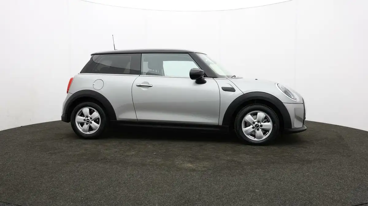 2023-mini-cooper-15-cooper-classic-premium-auto-hatchback-3d-auto-big-32