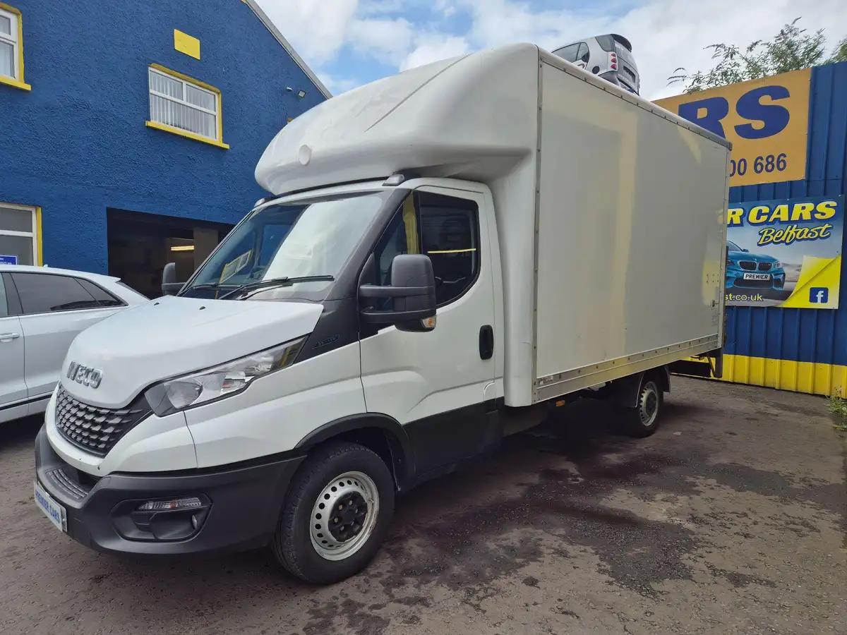 2021-iveco-daily-s-class-23td-35s14h-3000-big-1