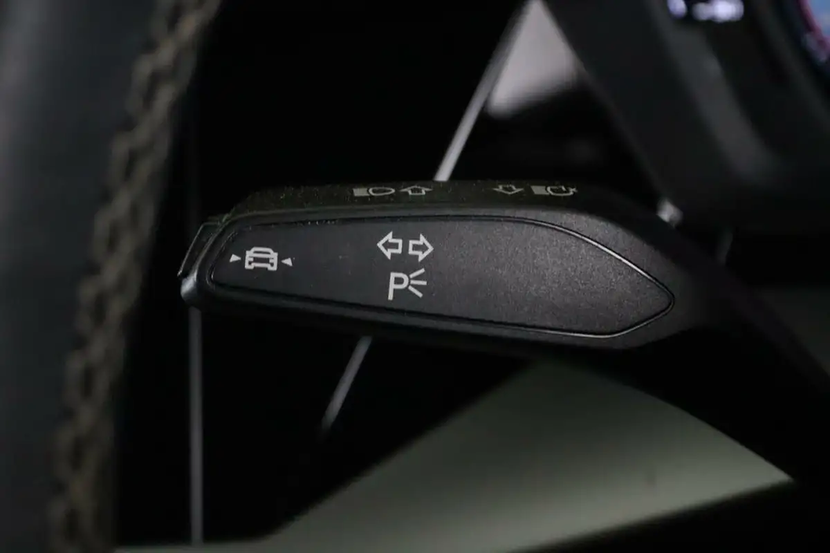 2021-audi-a3-15-35-tfsi-s-line-saloon-4d-big-17