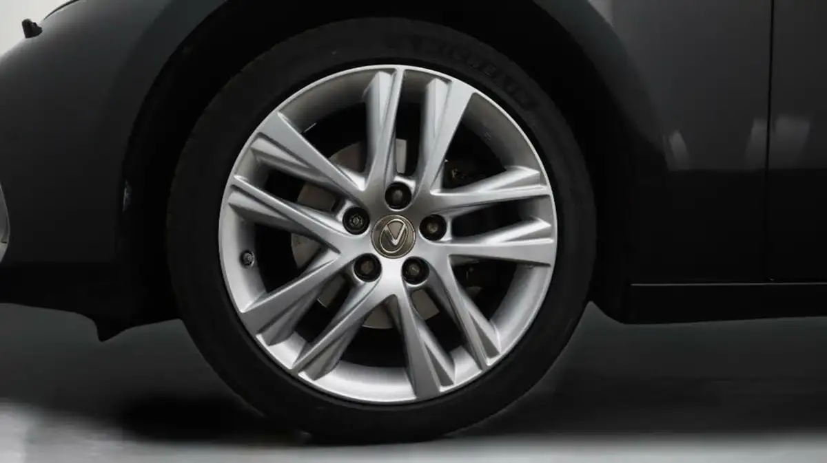 2018-lexus-is-300h-25-executive-edition-lexus-navigation-big-18