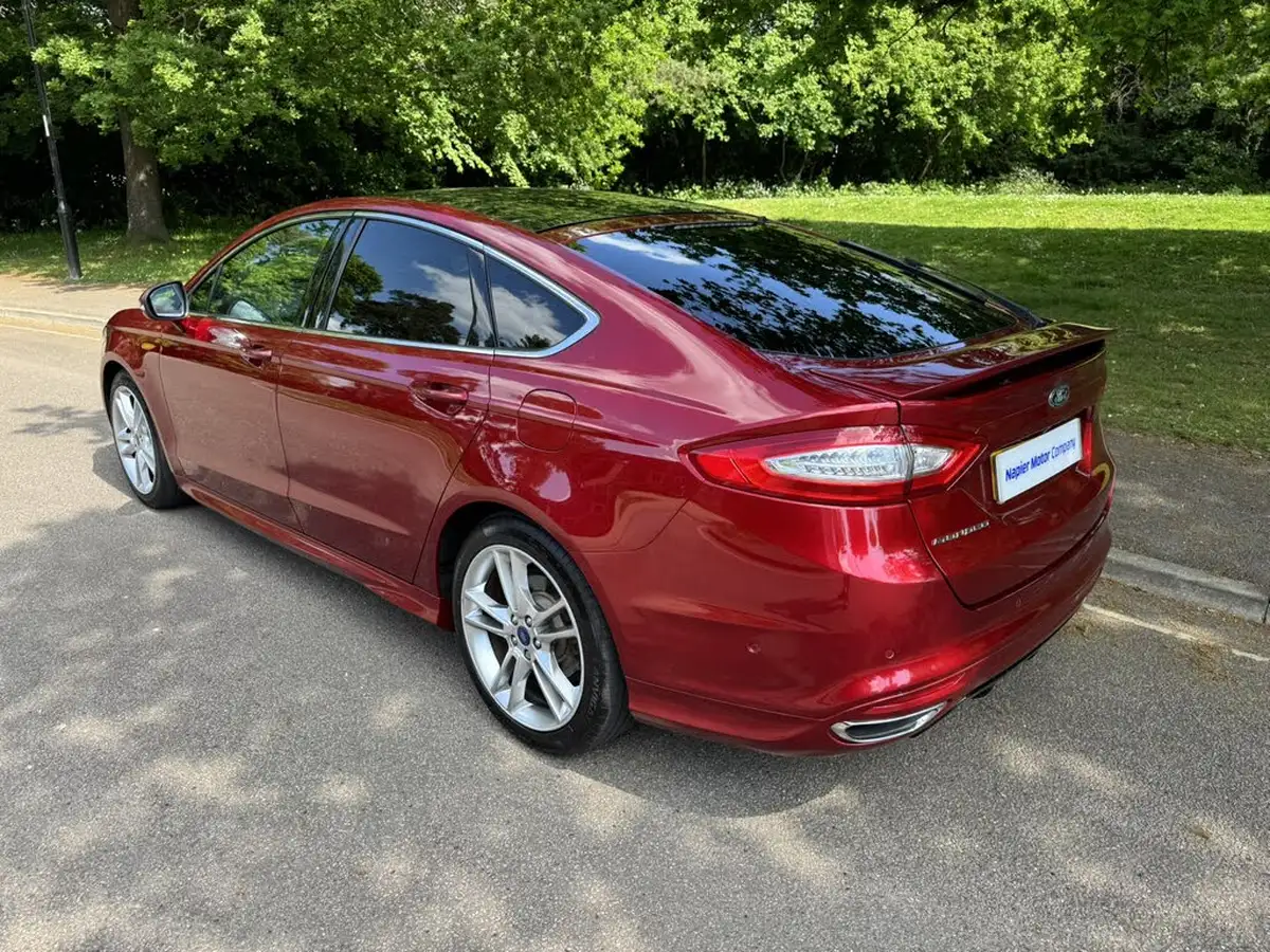 2015-ford-mondeo-20tdci-titanium-180ps-ss-hatchback-big-4