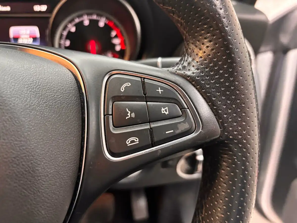 2018-mercedes-benz-cla-16-cla-180-sport-coupe-4d-7g-dct-big-40