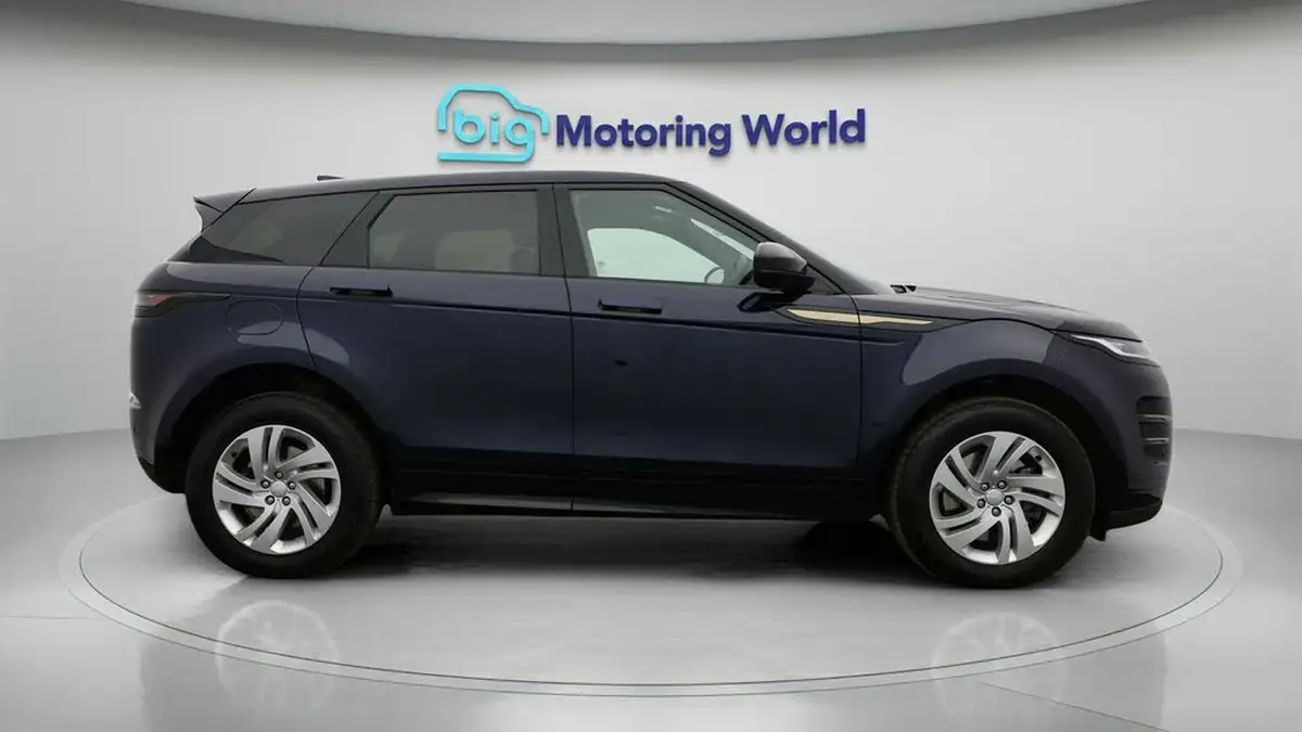 2022-land-rover-range-rover-evoque-15-p300e-r-dynamic-s-big-7