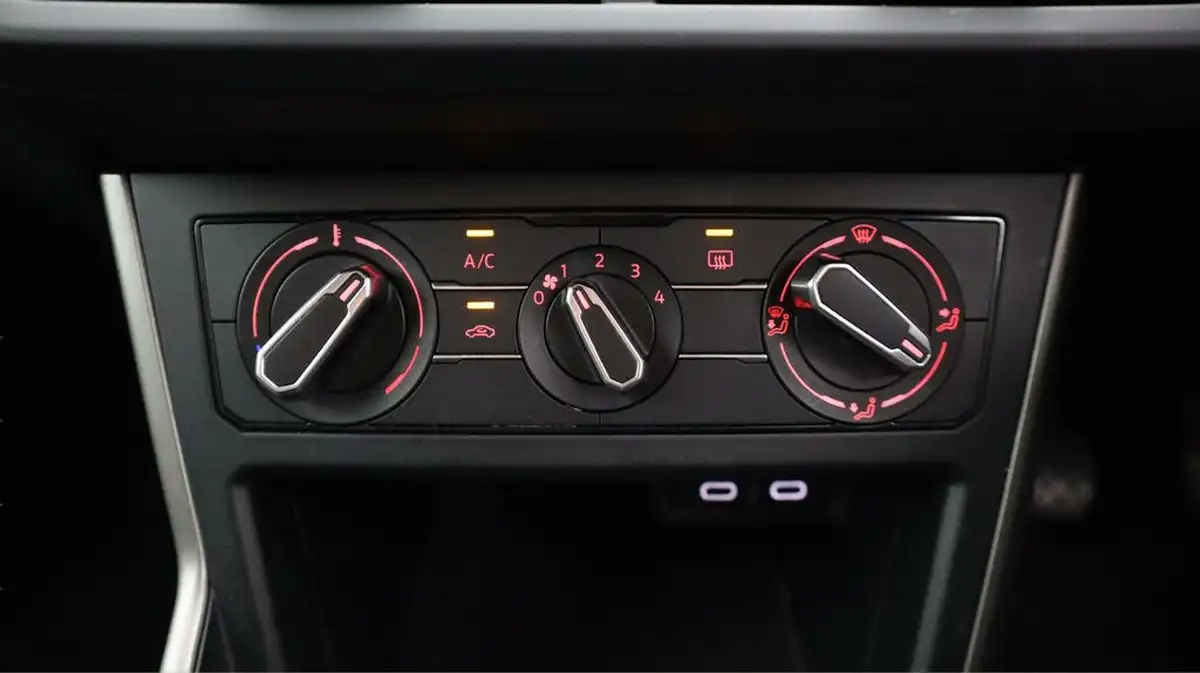 2021-volkswagen-polo-10-match-big-12