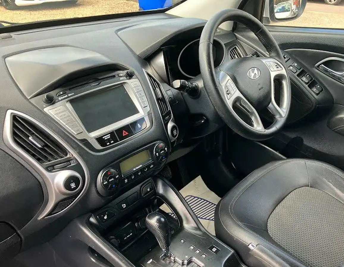 2011-hyundai-ix35-20td-premium-4wd-auto-big-21
